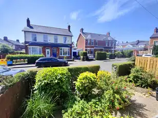 35 Ophir GardensImage 2