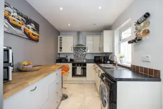 13 Belmont Avenue WestImage 10