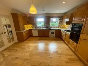 Apt 8 Knockdene ManorImage 3