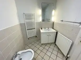 Apt 4 Knockdene ManorImage 10