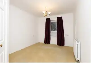 Apt 4 Knockdene ManorImage 8
