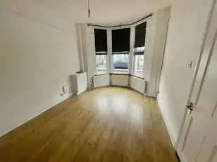 4 Hollycroft AvenueImage 2