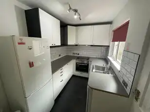 4 Hollycroft AvenueImage 3
