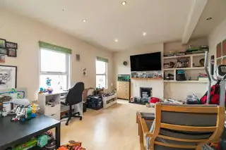 93 Connsbrook AvenueImage 3