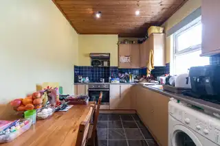 93 Connsbrook AvenueImage 5