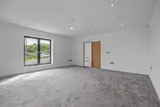 9 Middle Braniel RoadImage 8