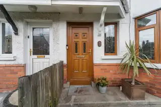8 Holland GardensImage 6