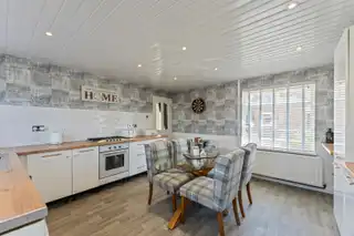 318 Melfort DriveImage 8