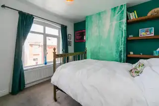 25 Bloomfield GardensImage 15