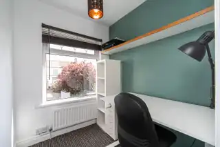 25 Bloomfield GardensImage 17