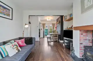 25 Bloomfield GardensImage 8