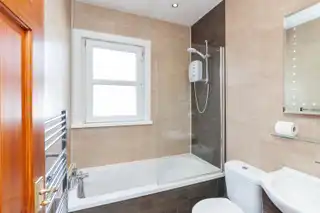 43 Clarendon AvenueImage 18