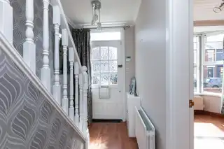 43 Clarendon AvenueImage 5
