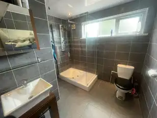 9 Lothian AvenueImage 8