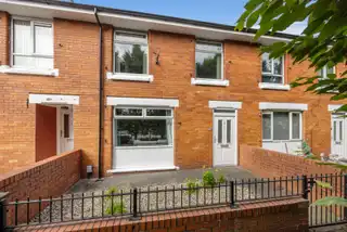 Image 1 for 76 Newtownards Road