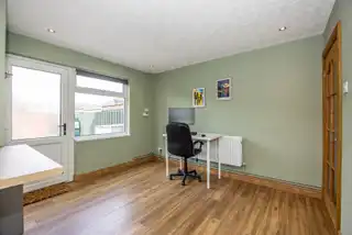 76 Newtownards RoadImage 10
