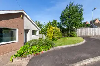 12 Woodcroft HeightsImage 3