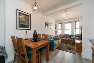 83 Ravenscroft AvenueImage 6