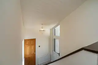 16 Lothian AvenueImage 12