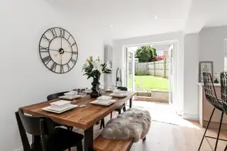 9 Brentwood ParkImage 12