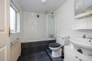15 Woodcot AvenueImage 16