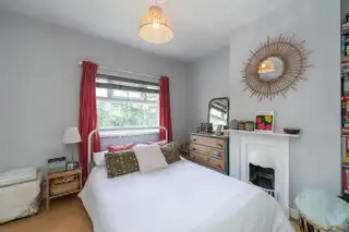 32 Dunraven GardensImage 8