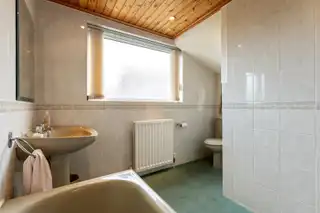 24 Castlehill DriveImage 16