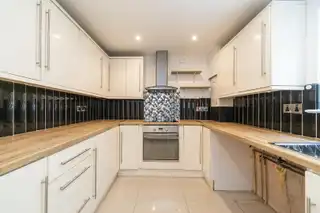 78 Mountpottinger RoadImage 9