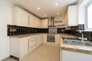 78 Mountpottinger RoadImage 8
