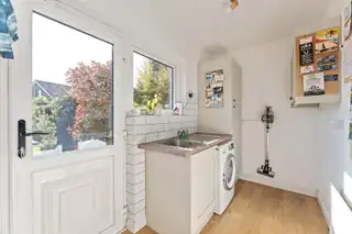1 Hawe ParkImage 17
