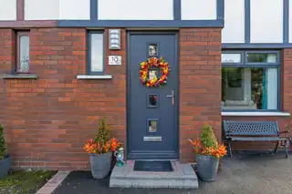 10 Manor CourtImage 3