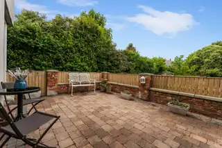 18 Ashley GardensImage 37