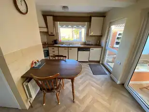 50 Lyndhurst AvenueImage 4