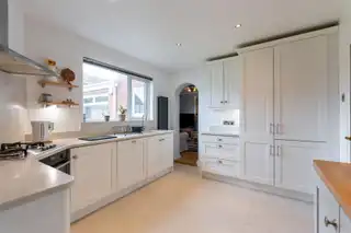 4 Lyndale ParkImage 9