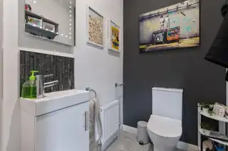 7 Balmoral DaleImage 6