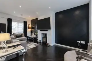 7 Balmoral DaleImage 7