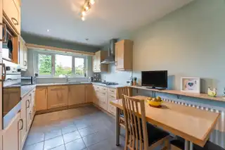 13 Grange AvenueImage 10