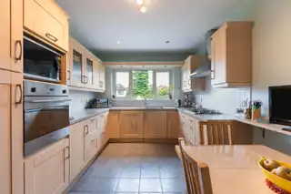 13 Grange AvenueImage 11