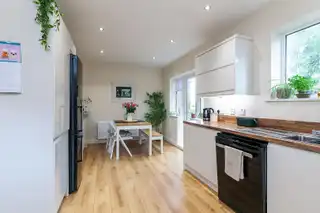 2 Ashley DriveImage 8