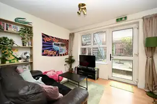 16A Meadowbank StreetImage 4