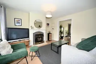 62 Orchardville GardensImage 2