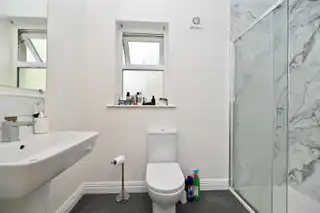 Apt 3, 61 Central AvenueImage 7