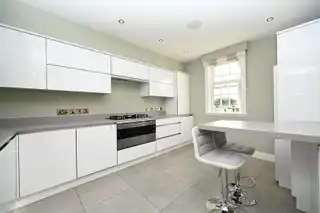 Apt 20 6 Danesfort Park NorthImage 7
