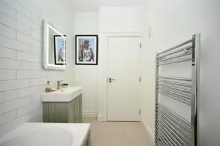 Apt 6 15 Ballantine SquareImage 25