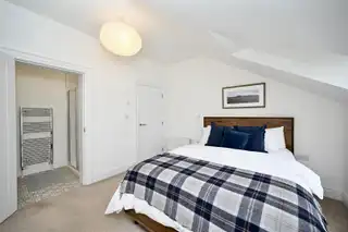 Apt 6 15 Ballantine SquareImage 19