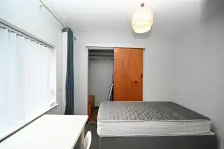 Room 8 9 Eglantine AvenueImage 7
