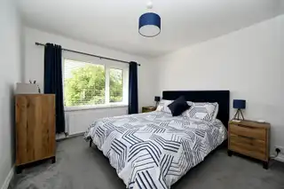 52 Stirling GardensImage 14