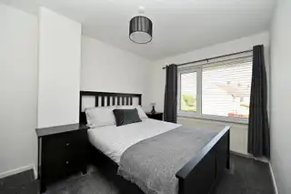 52 Stirling GardensImage 16