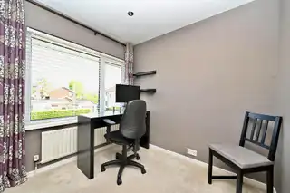 52 Stirling GardensImage 18