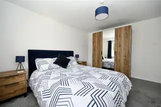 52 Stirling GardensImage 15